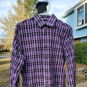 Medium Express Modern Fit Button Up Long Sleeve Shirt